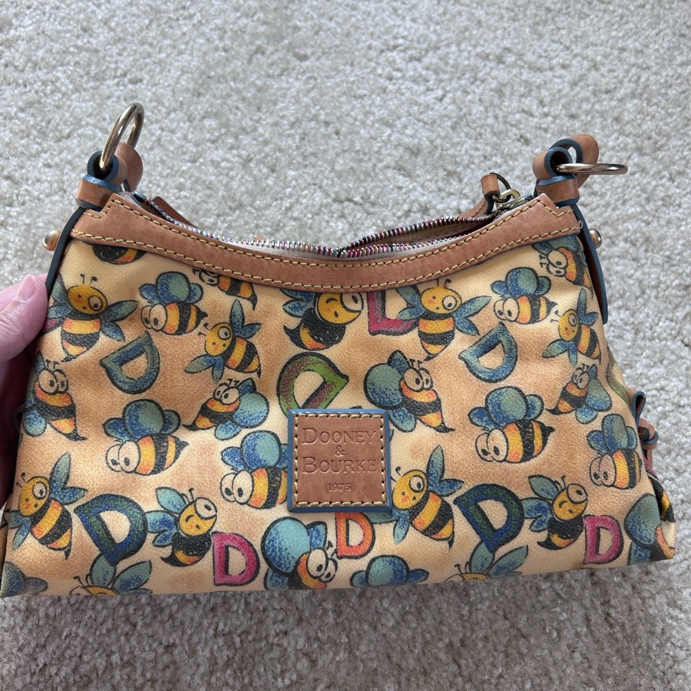 Dooney & Bourke vintage Bee Print shoulder bag